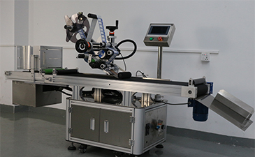 平面貼標機為什么要提升智能化水平？平面貼標機提升智能化水平需要從哪些方面去改善？